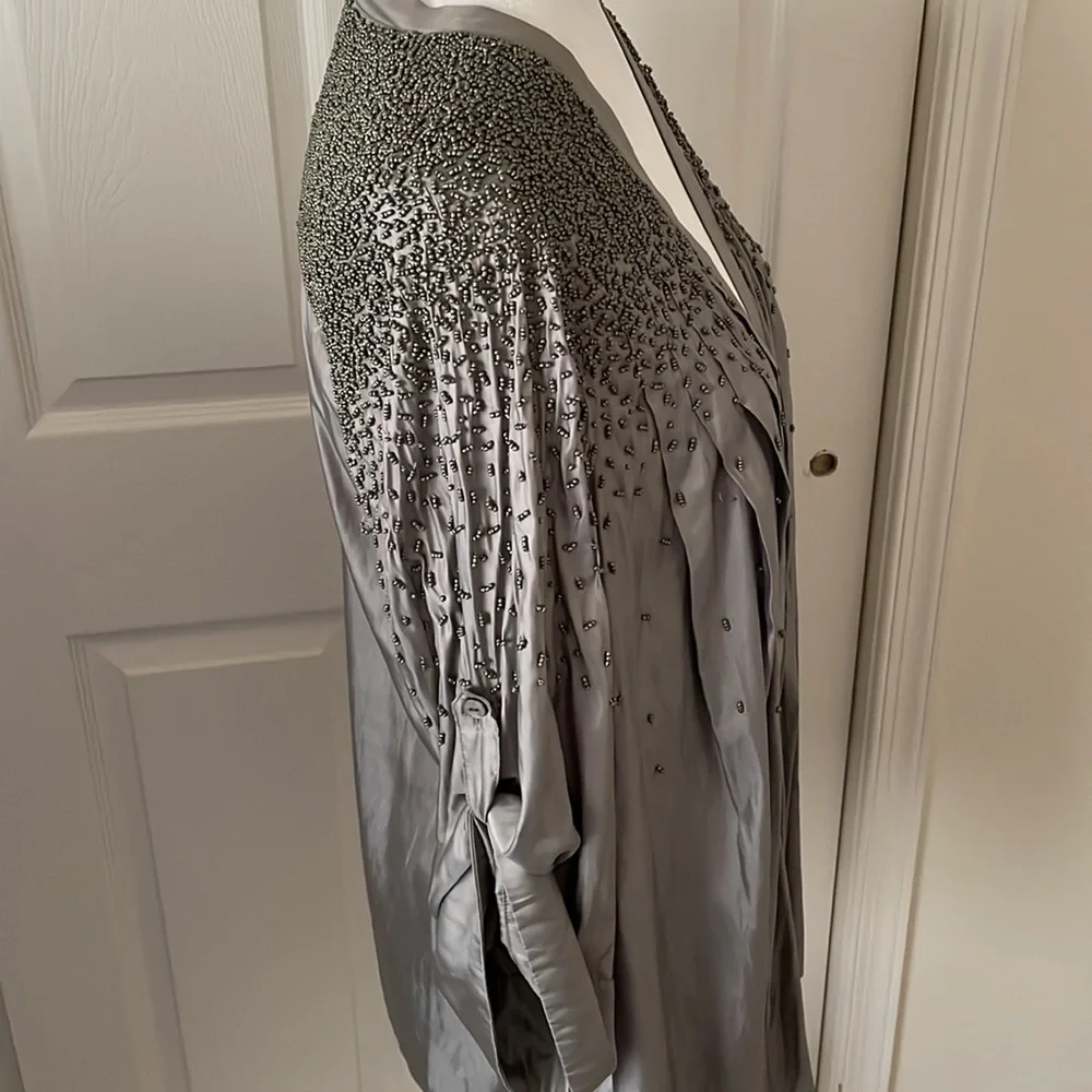 Elizabeth and James Beaded Silver/Gray Blouse - Picture 5 of 12